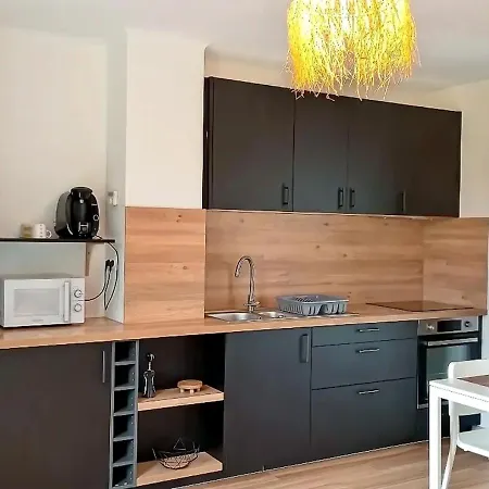 펜션 Petite Maison Avec Jardin *