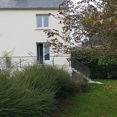 Petite Maison Avec Jardin 펜션 Landrévarzec