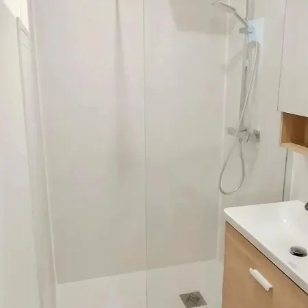 펜션 Petite Maison Avec Jardin